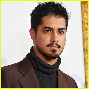 Anvendt jeg er sulten Dempsey Zombieland: Double Tap' Star Avan Jogia Releases His First Book 'Mixed  Feelings' 'Zombieland: Double Tap' Star Avan Jogia Releases His First Book 'Mixed  Feelings' | Avan Jogia | Just Jared