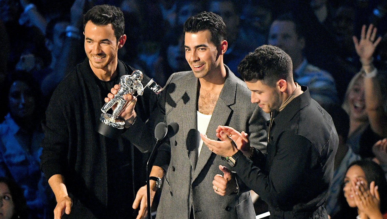 Jonas Brothers Win FirstEver MTV VMAs Award! 2019 MTV VMAs, Joe