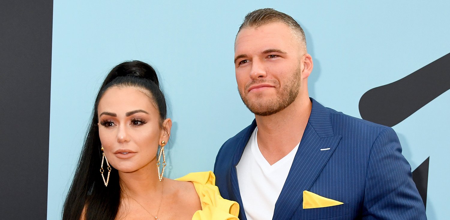 Jenni ‘JWoww’ Farley & Boyfriend Zack Clayton Carpinello React to