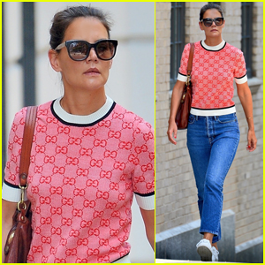 Katie Holmes Enjoys the Sunny Weather in NYC