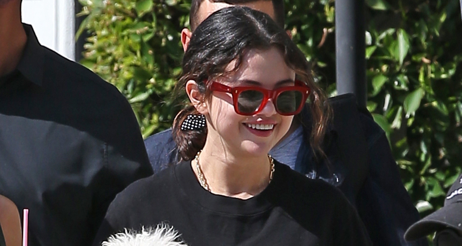 Selena Gomez Visits ‘Shark Tank’ Set For Late Birthday Surprise