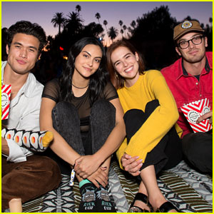 Zoey Deutch & Camila Mendes Go On a Double Date!