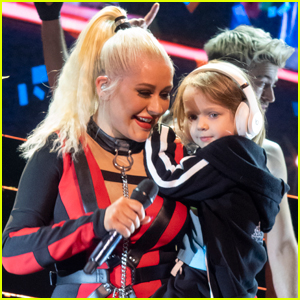 Christina Aguilera Brings Daughter Summer Out on Stage During London Concert!