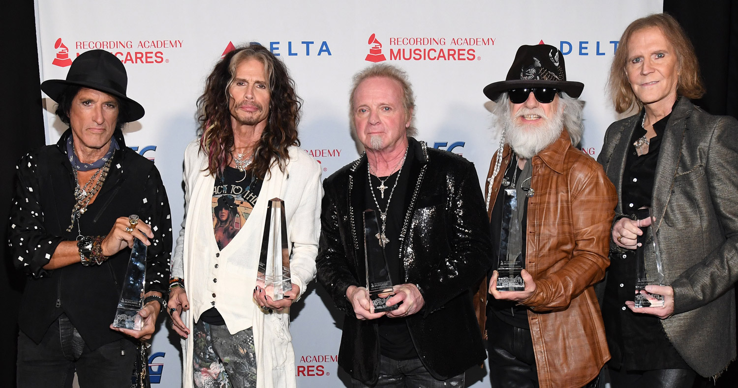 Aerosmith’s Joey Kramer Joins Band to Accept Award After Being Blocked
