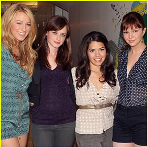 This 'Sisterhood of the Traveling Pants' Co-Star Gets the 'Most Lit' When They All Go Out Together!