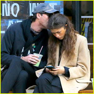 Jacob Elordi Gives Zendaya a Kiss During Casual NYC Outing