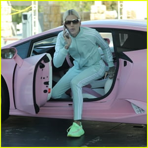 Jeffree Star Heads Out to Fill Up His Pink Lamborghini