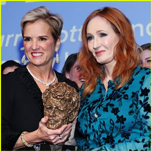 J.K. Rowling Returns Award from Kennedy Family After Being Criticized by Kerry Kennedy
