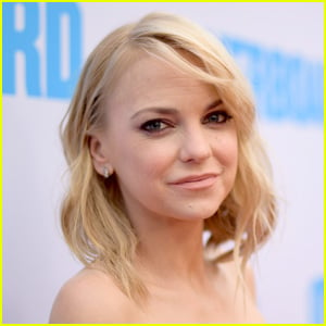 Anna Faris Leaving 'Mom' Was 'a Surprise' According to Show Source: 'This Is Not a Good Thing' (Report)