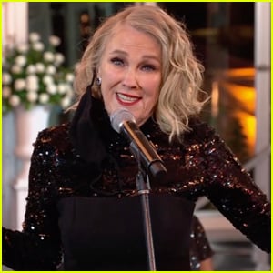 Catherine O'Hara Reveals How 'Schitt's Creek' Character Moria Rose Would Accept Emmy Award