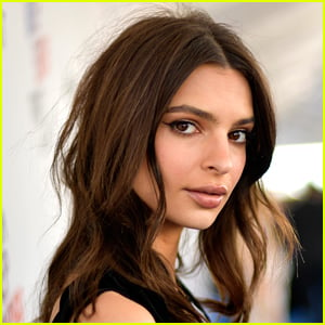 Emily Ratajkowski Bares Her Baby Bump in No Clothes Selfie, Reveals How Far Along She Is!
