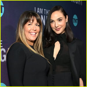 Gal Gadot to Star in 'Cleopatra,' Reunite With 'Wonder Woman' Director Patty Jenkins!