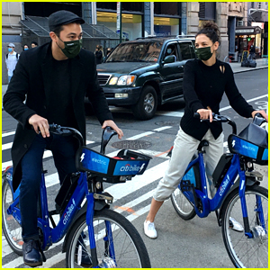 Katie Holmes & Her Boyfriend Go Biking in NYC While Wearing Celebs' Favorite Mask!