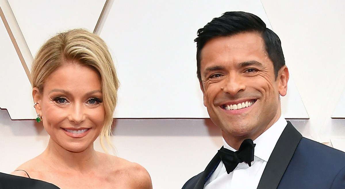 Kelly Ripa & Mark Consuelos Address His Bulge in This Photo After Lots