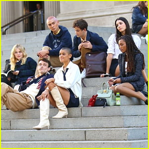 The Cast of 'Gossip Girl' Film All Together At Metropolitan Museum of Art (Photos)