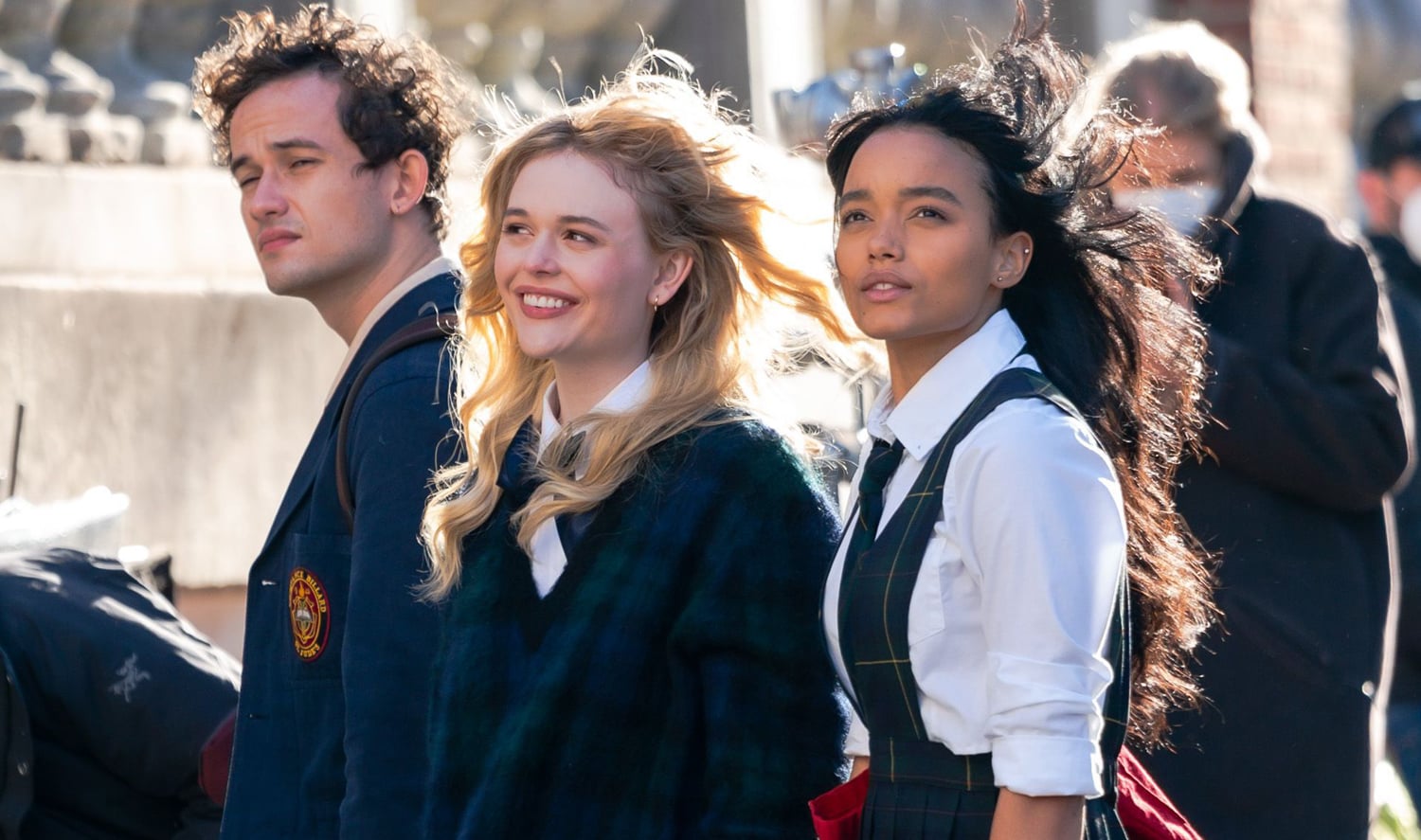‘Gossip Girl’ Stars Spotted in Their School Uniforms for Latest Scene ...