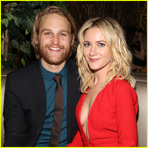Wyatt Russell & Wife Meredith Hagner Expecting First Child Together!