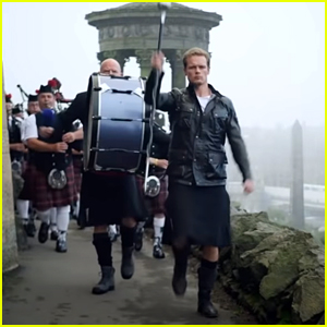 Sam Heughan & Graham McTavish Travel Around Scotland In First 'Men In Kilts' Trailer