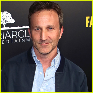 Breckin Meyer Jokes About His Movie 'Road Trip' After Being Pulled Over By A Cop