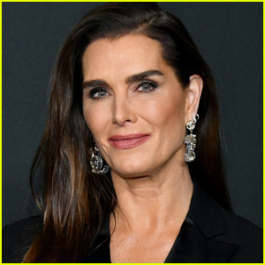 Brooke Shields is Learning How to Walk Again After Breaking Her Femur