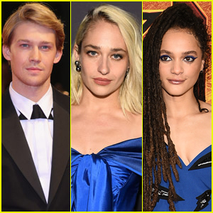 Joe Alwyn, Jemima Kirke & Sasha Lane to Star in Hulu's 'Conversations With Friends'