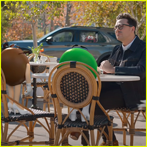 Watch Dan Levy’s Funny M&M’s Commercial for Super Bowl 2021 (Video)
