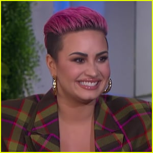 Demi Lovato Reveals Why Her New Hair Makes Her Feel 'Free'
