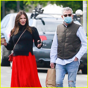 Pregnant Katharine McPhee & Husband David Foster Spend Valentine's Day Shopping Together