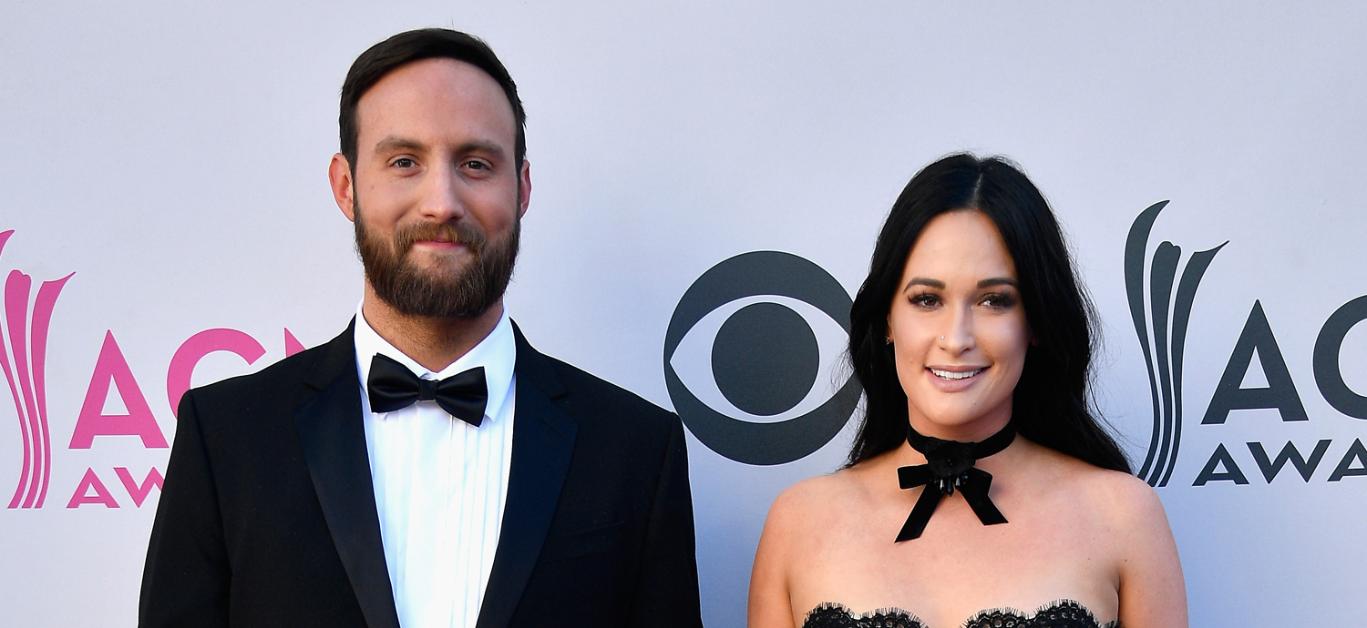Kacey Musgraves Opens Up About Her Divorce from Ruston Kelly for First(01)