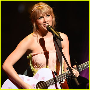 Taylor Swift Reveals Why 'Fearless' Is Her First Re-Recorded Album