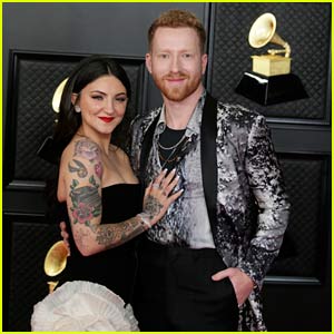 Julia Michaels & JP Saxe Celebrate Their Grammy Nom on the Red Carpet