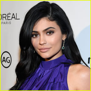 Kylie Jenner Donates $500,000 to Help Teens Undergoing Cancer Treatment