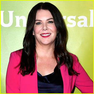 Lauren Graham Reveals The Clause She Includes In All Her Contracts