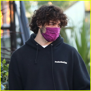 Noah Centineo Grabs a Healthy Snack After Showing Off His Shirtless Training Session