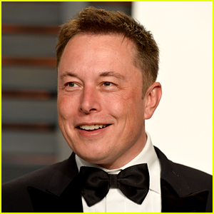 The Reactions to Elon Musk Hosting 'SNL' Are Not Positive at All