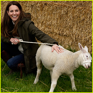 Kate Middleton & Prince William Enjoy a Day at a Farm Petting Animals & Driving Tractors!