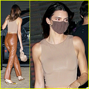 Kendall Jenner Wraps Up The Weekend By Grabbing Dinner With Friends at Nobu