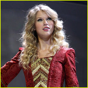 Taylor Swift's Re-Recorded 'Fearless' Album Has Arrived with 6 New Songs - Listen Here!