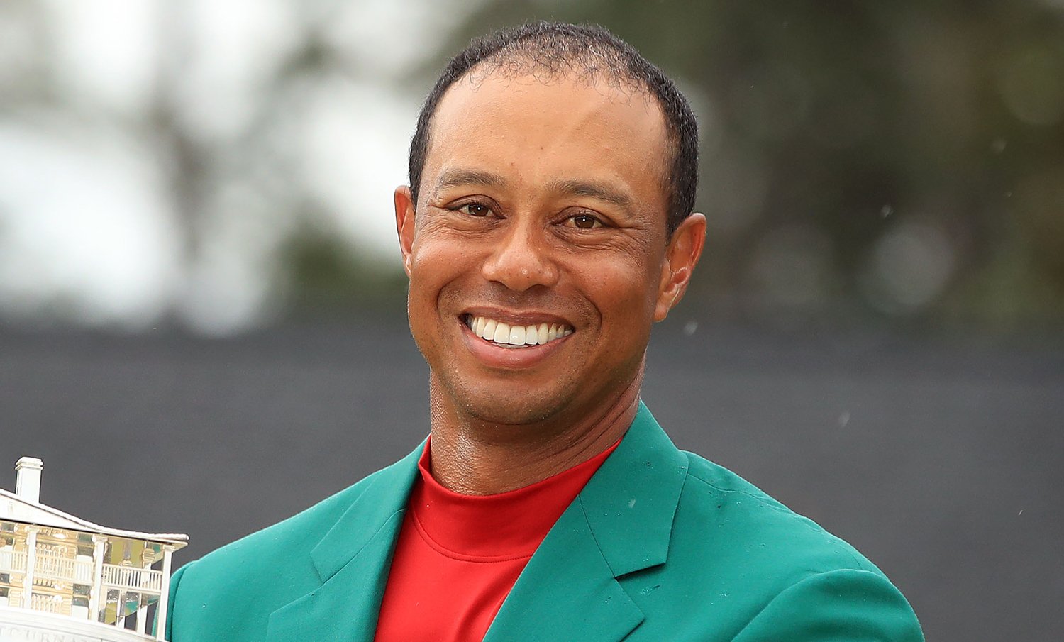 Tiger Woods Shares Health Update, Walks with Crutches in New Photo Tiger Woods Just Jared