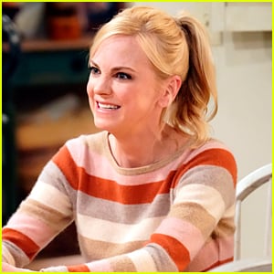 Will Anna Faris Return For 'Mom's Series Finale? Here's Why She Left In The First Place