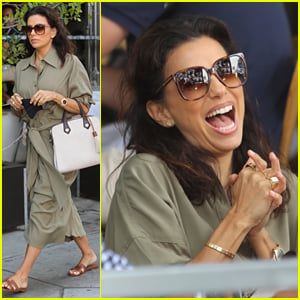 Eva Longoria Laughs A Lot During Lunch Out With Friends