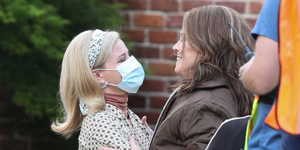 Elizabeth Banks & Kate Mara Celebrate Sigourney Weaver’s Last Day on