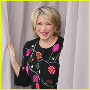 Martha Stewart Calls Out 'Fake News' About the Amount of Peacocks She Owns