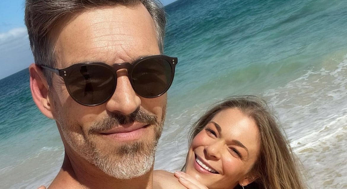 LeAnn Rimes & Eddie Cibrian Went On a Beach Vacation for Their 10th