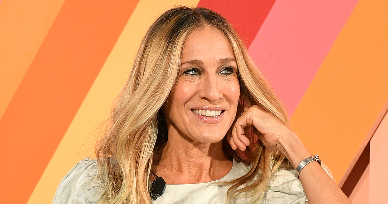 Sarah Jessica Parker Shares Rare Photos of Twin Daughters as They(00)