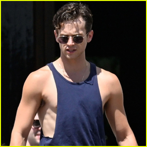 Brandon Flynn Shows Off His Fit Physique While in Venice!