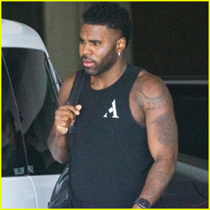 Jason Derulo Shows Off Buff Biceps at the Gym in L.A.