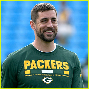 NFL's Aaron Rodgers Confirms He's Vaccinated, Reveals How He Feels About Teammates Who Aren't