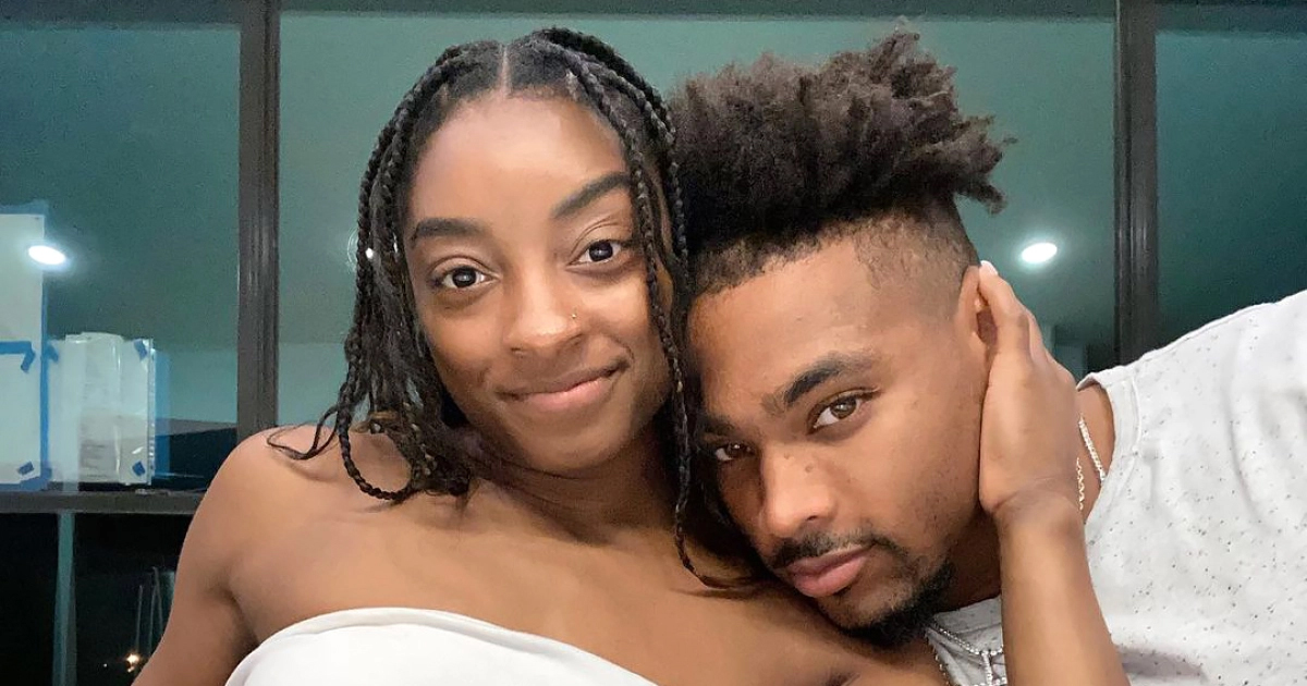 Simone Biles Celebrates OneYear Anniversary with Boyfriend Jonathan