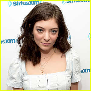 Lorde Says Trying To Replicate 'Royals' Success With New Music is a 'Lost Cause'